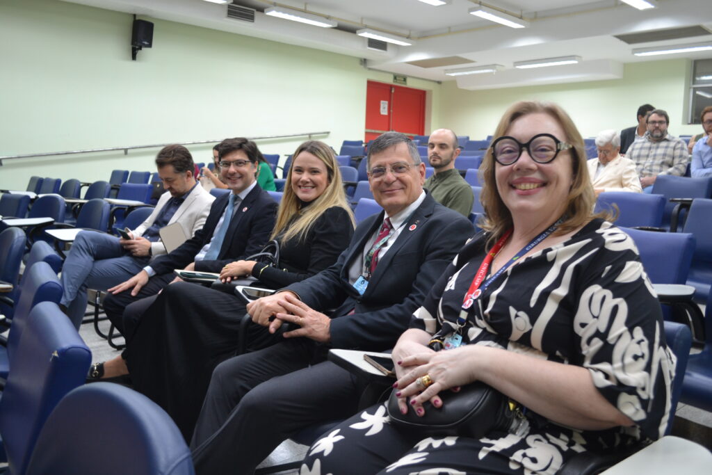 Pioneiro no SUS, Serviço de Cirurgia Endovascular da Unicamp celebra 25 anos de excelência