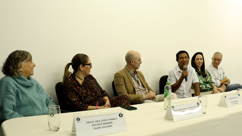 “Sonhamos um dia com esse momento: de pajés, brancos e indígenas, conversarem”, celebrou João Paulo Tukano em evento realizado na FCM