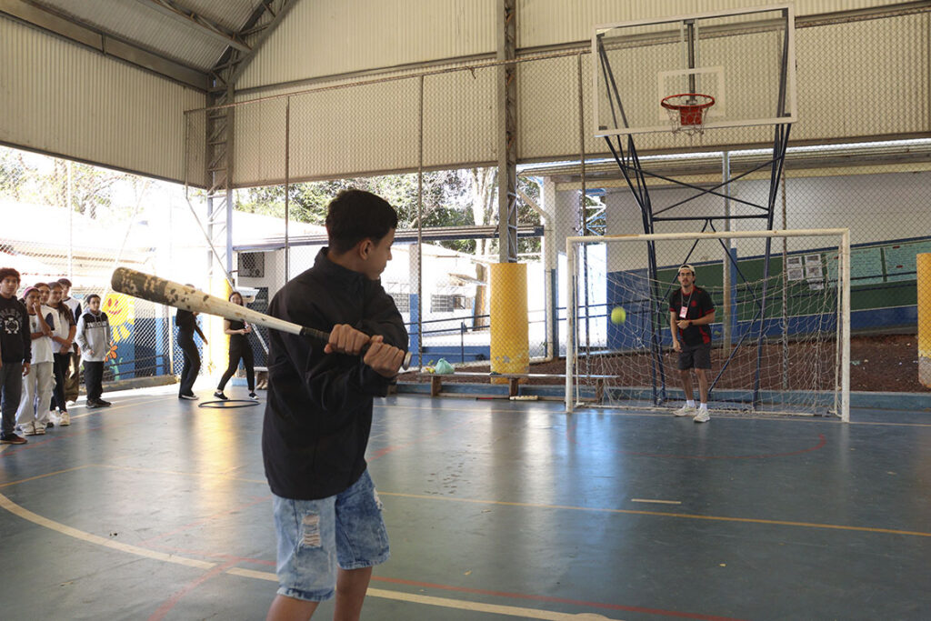 Atlética de Medicina inicia atividades do Projeto de Extensão Arrebol com foco em esporte, saúde e cidadania para crianças e adolescentes