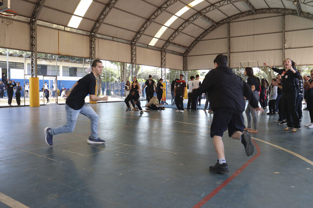 Atlética de Medicina inicia atividades do Projeto de Extensão Arrebol com foco em esporte, saúde e cidadania para crianças e adolescentes