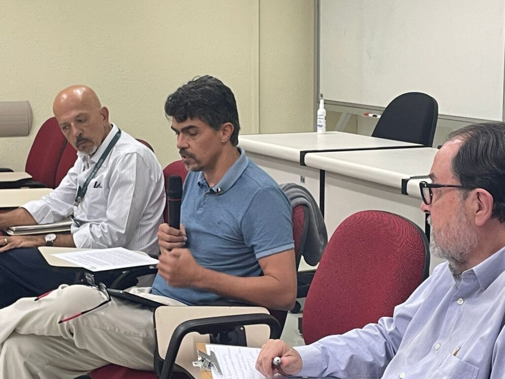 Saúde Coletiva o Meio Dia discute avaliação e planejamento de ensino na educação médica