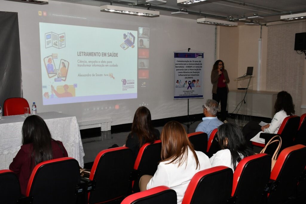 Laboratório de Investigação em Doenças Inflamatórias Intestinais da FCM celebra parcerias científicas e de extensão universitária