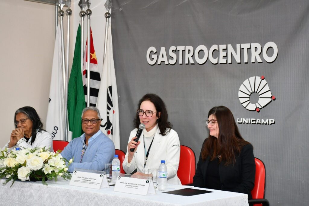 Laboratório de Investigação em Doenças Inflamatórias Intestinais da FCM celebra parcerias científicas e de extensão universitária