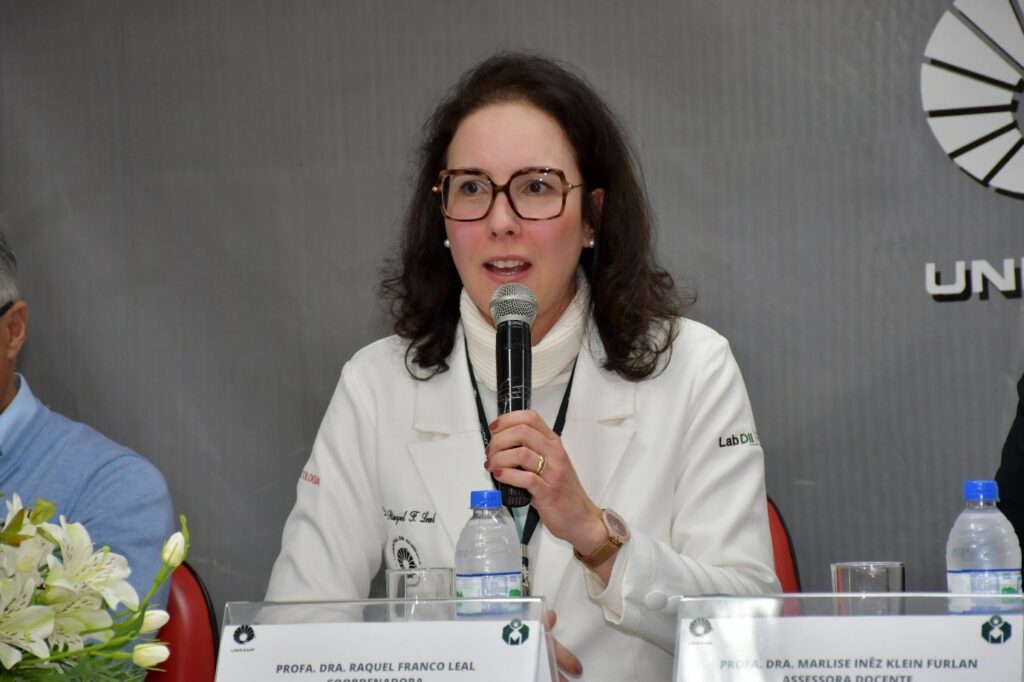 Laboratório de Investigação em Doenças Inflamatórias Intestinais da FCM celebra parcerias científicas e de extensão universitária