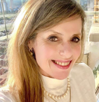 Elizabeth João Pavin